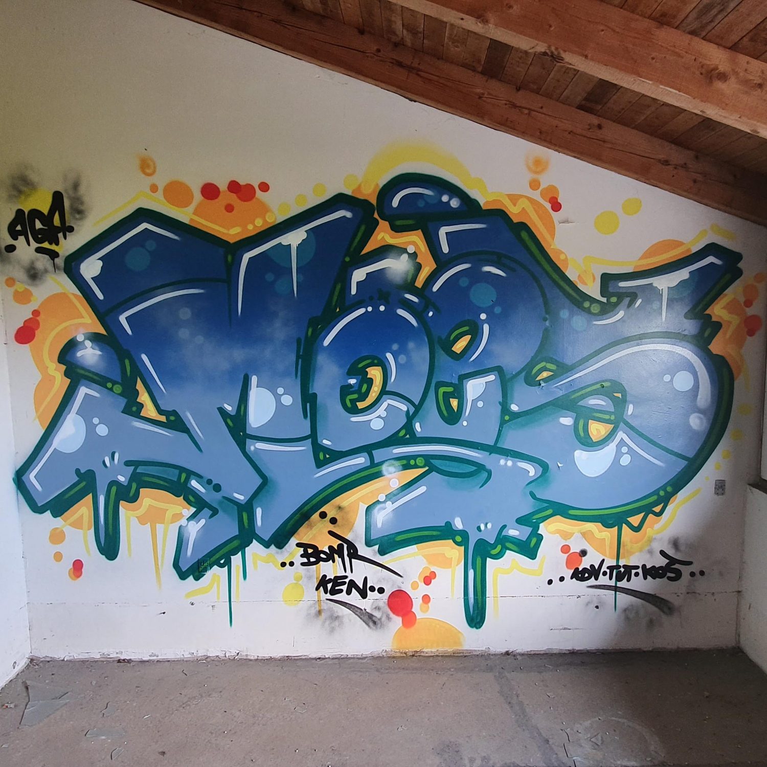 Graffiti in a abandoned school